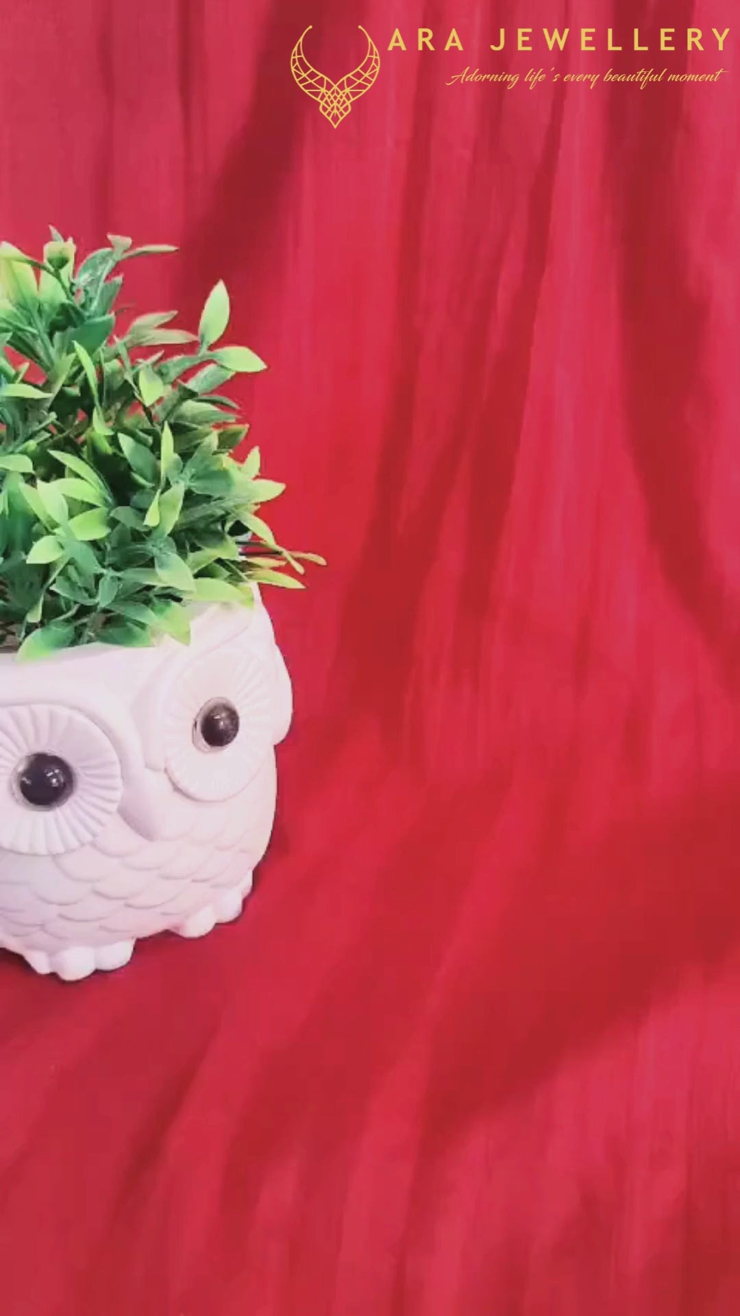 Lotus Design Necklace (Green)